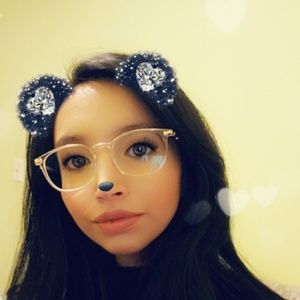 Meet your Posher, Ines